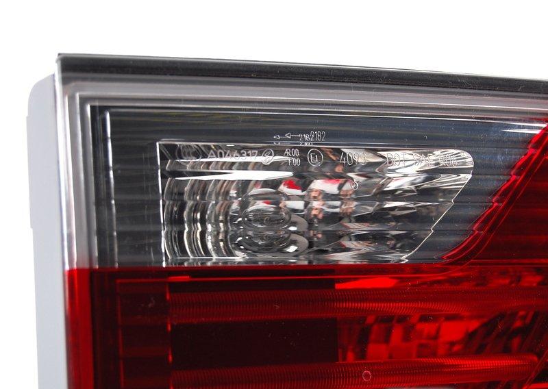 Блок задних фонарей на багажной двери Л