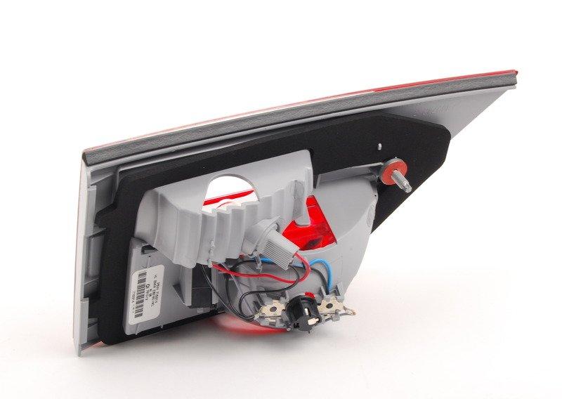 Блок задних фонарей на багажной двери П