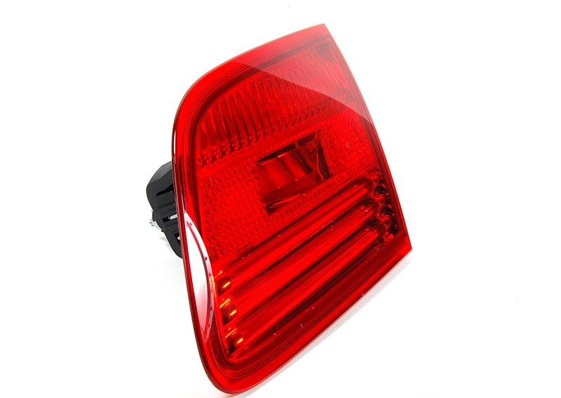 Блок задних фонарей на багажной двери П