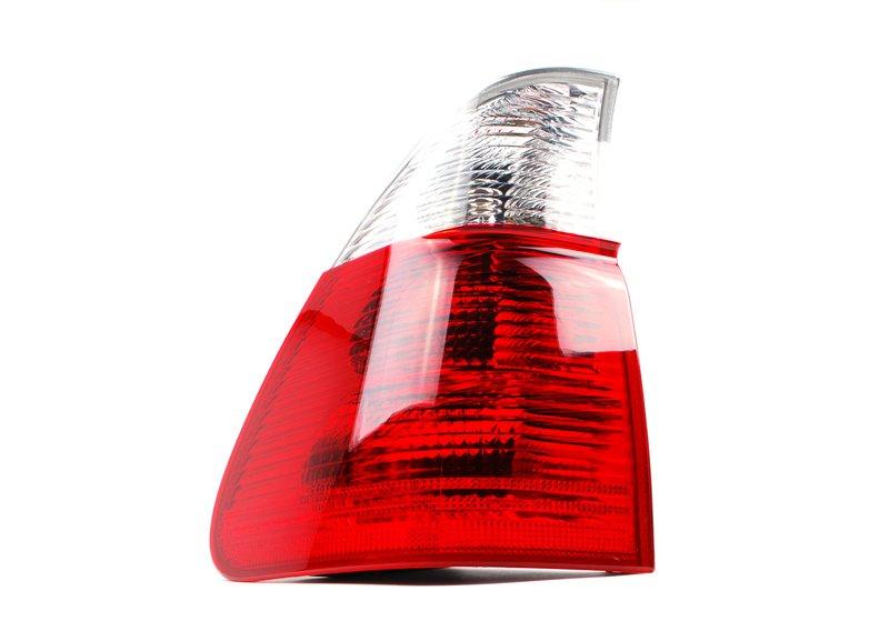 Блок задних фонарей на крыле Л белый