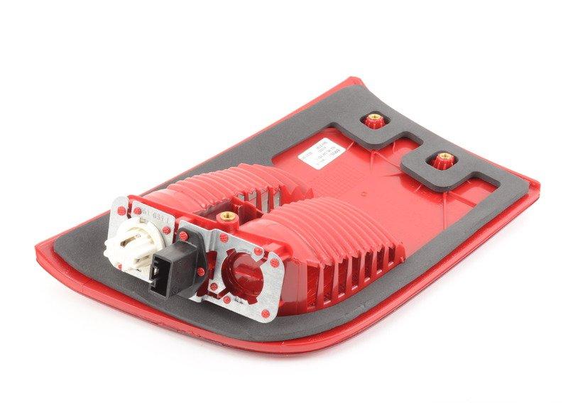 Блок задних фонарей на багажной двери Л