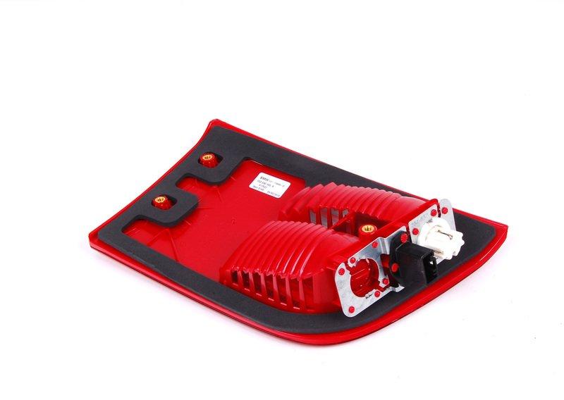 Блок задних фонарей на багажной двери П