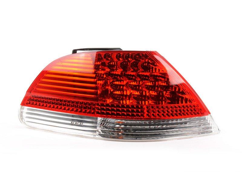 Блок задних фонарей на крыле Л белый