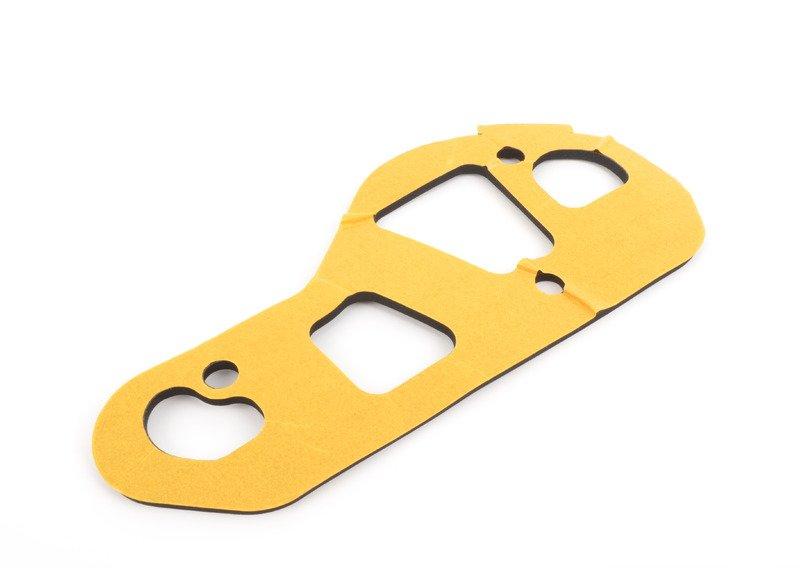 Уплотнитель блока задних фонарей Л