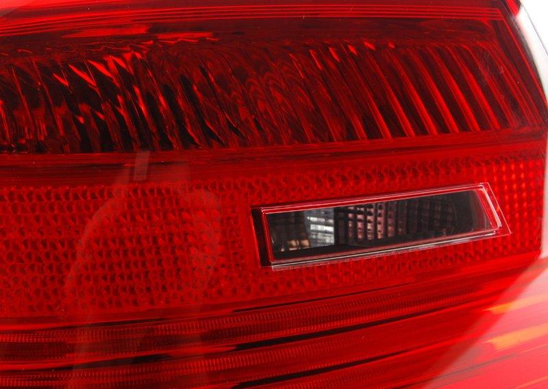 E92 фонарь задний левый