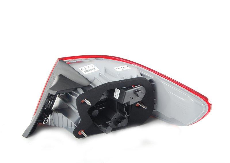 E92 фонарь задний левый