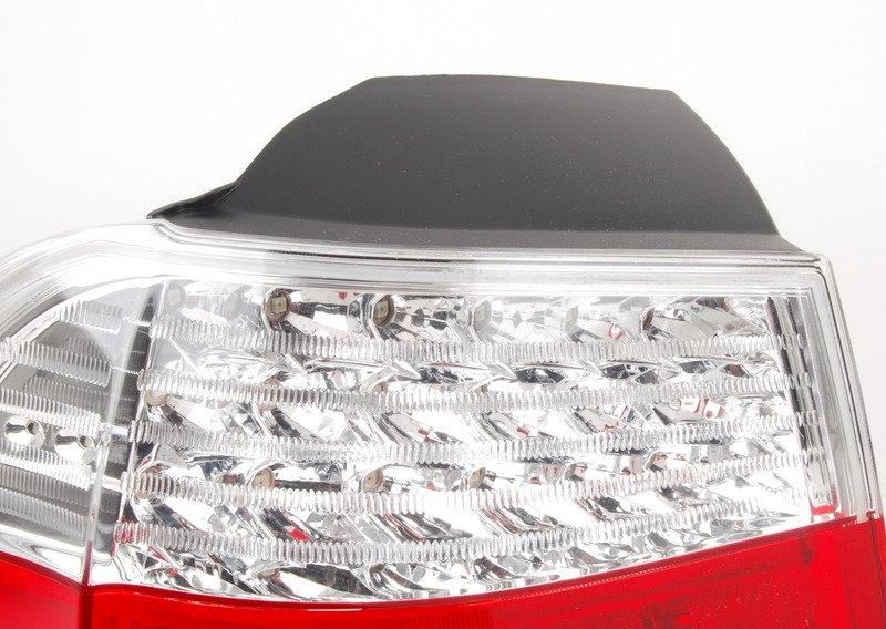 Блок задних фонарей на крыле Л белый