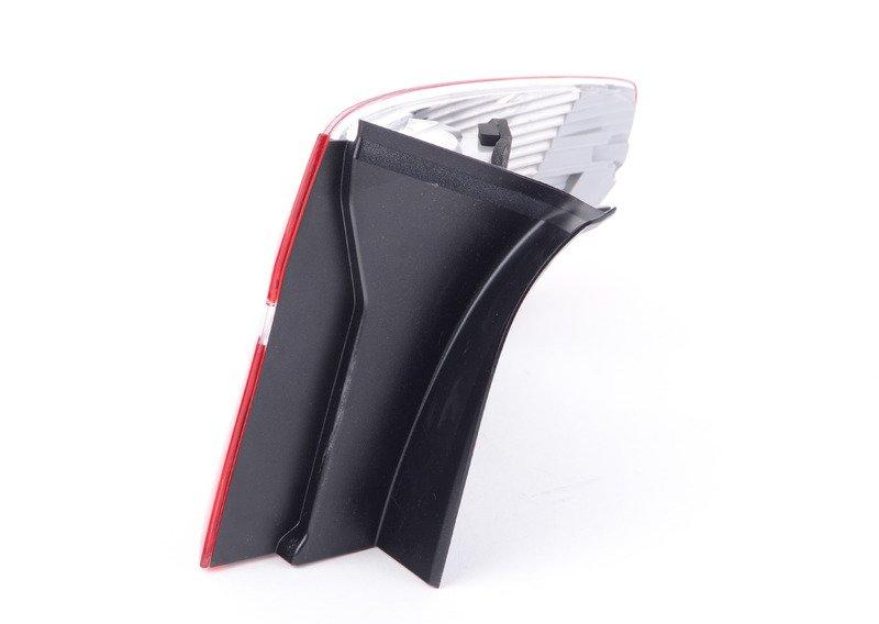 Блок задних фонарей на крыле Л