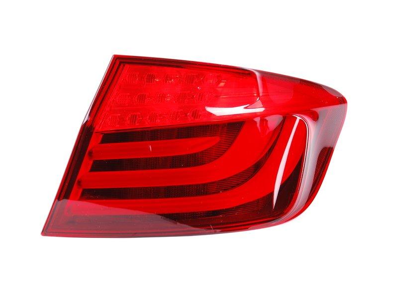 Блок задних фонарей на крыле П