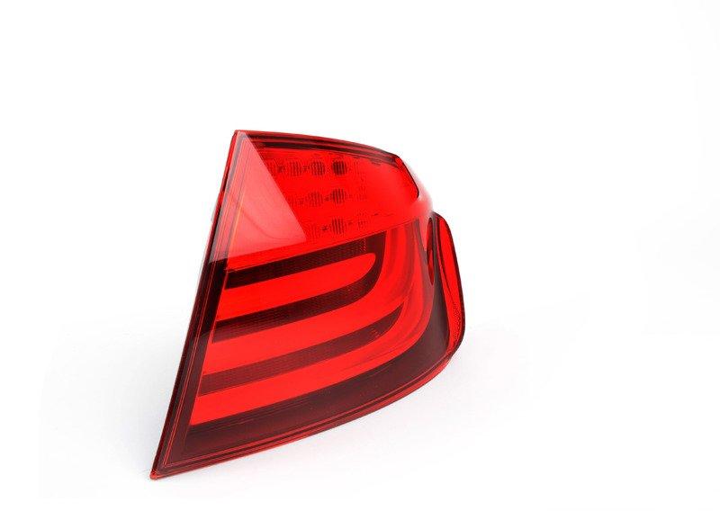 Блок задних фонарей на крыле П