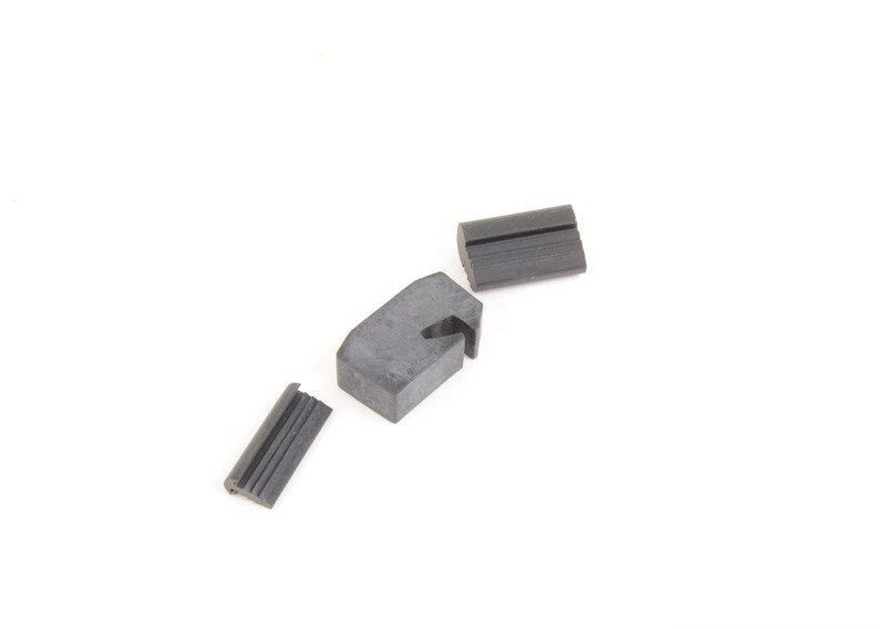 Уплотнитель блока задних фонарей П