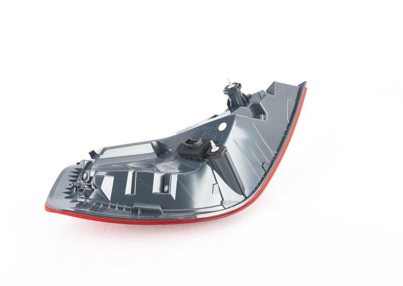 Блок задних фонарей на крыле П