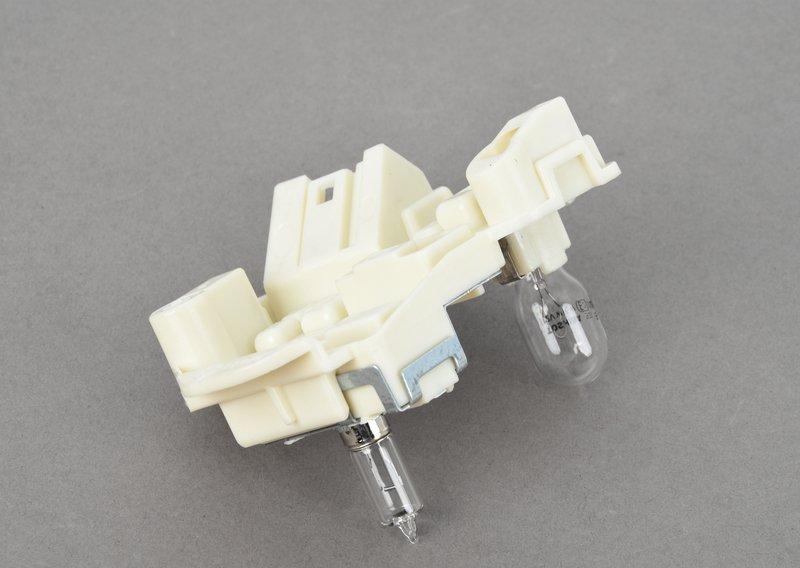 Держ.лампы в блоке зад.фон.в кр.багажн.Л