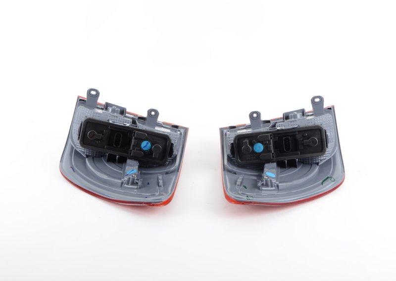 F25 Блок задних фонарей на крыле Л