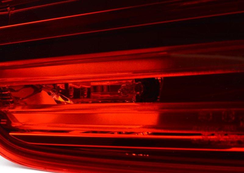 F25 фонарь правый внутренний LED