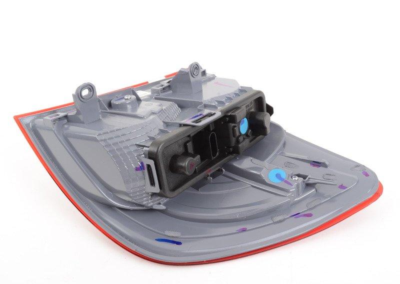 Блок задних фонарей на крыле Л