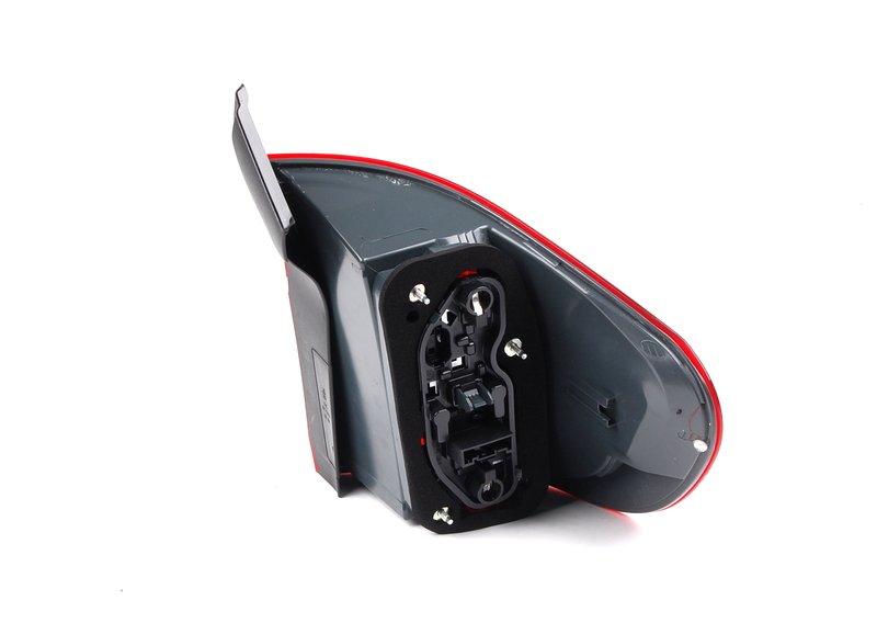 E70 /  E70N Блок задних фонарей на крыле Л