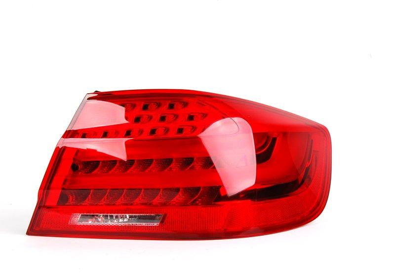 Блок задних фонарей на крыле П