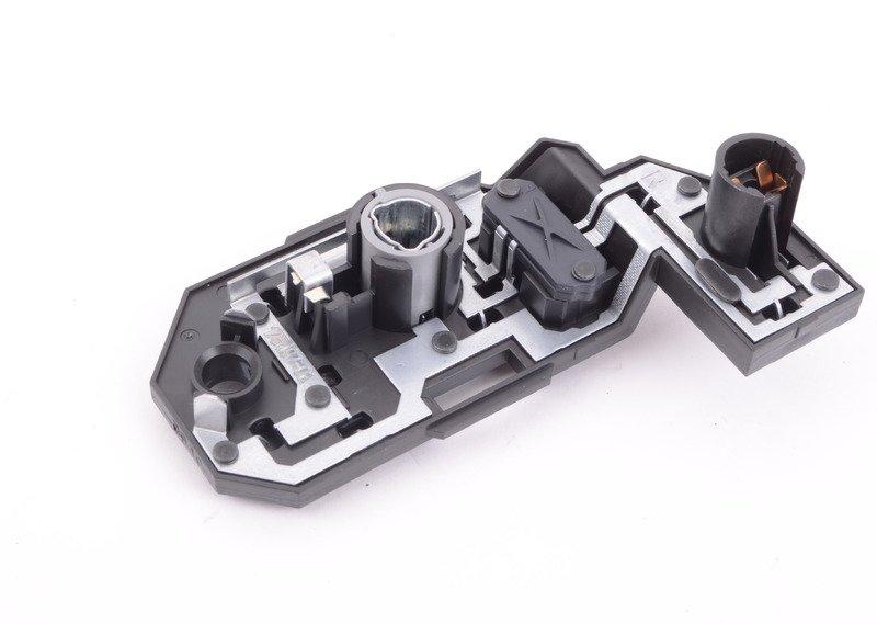 Держ.лампы в блоке зад.фон.в кр.багажн.П