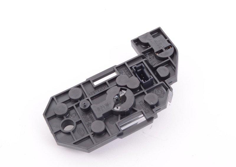 Держ.лампы в блоке зад.фон.в кр.багажн.П