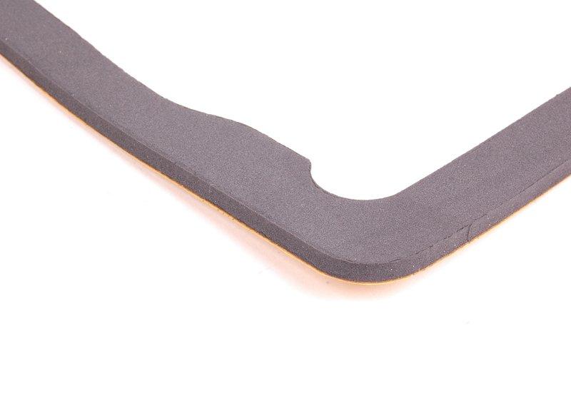 Уплотнитель блока фонарей на баг.двери П