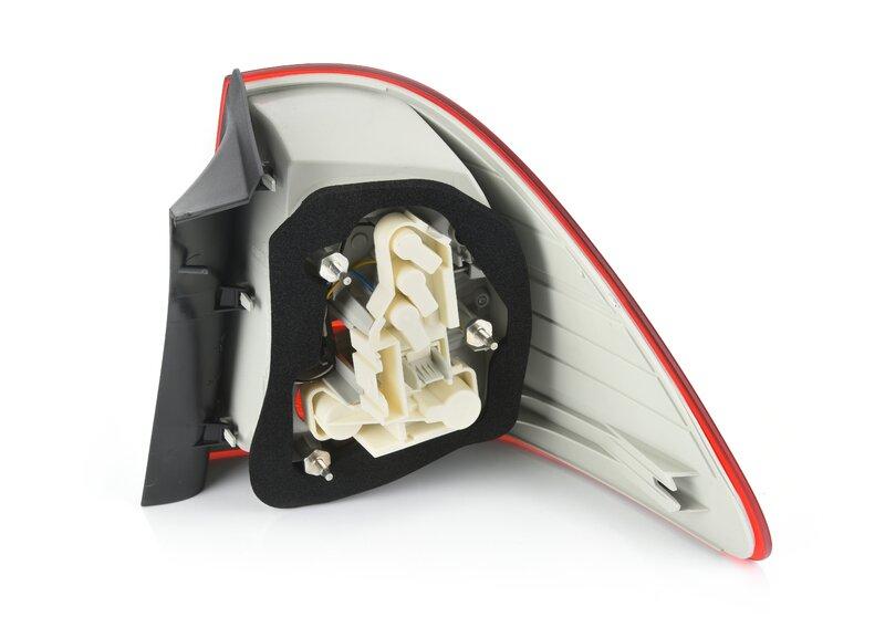 E91 фонарь зад лев LED