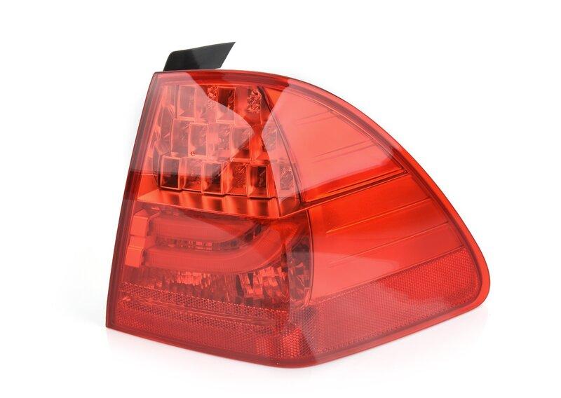 E91 фонарь зад правый LED