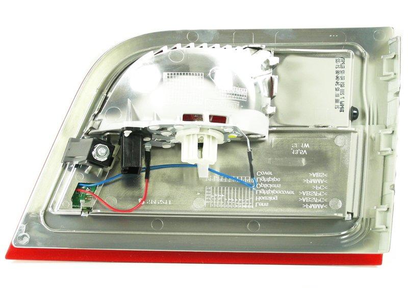 E70 фонарь правый малый дорест