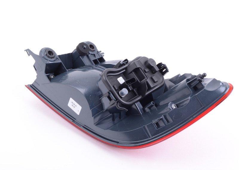 Блок задних фонарей на крыле Л