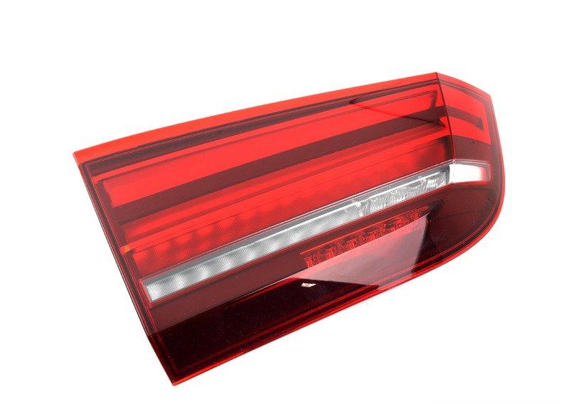 Блок задних фонарей на багажной двери Л