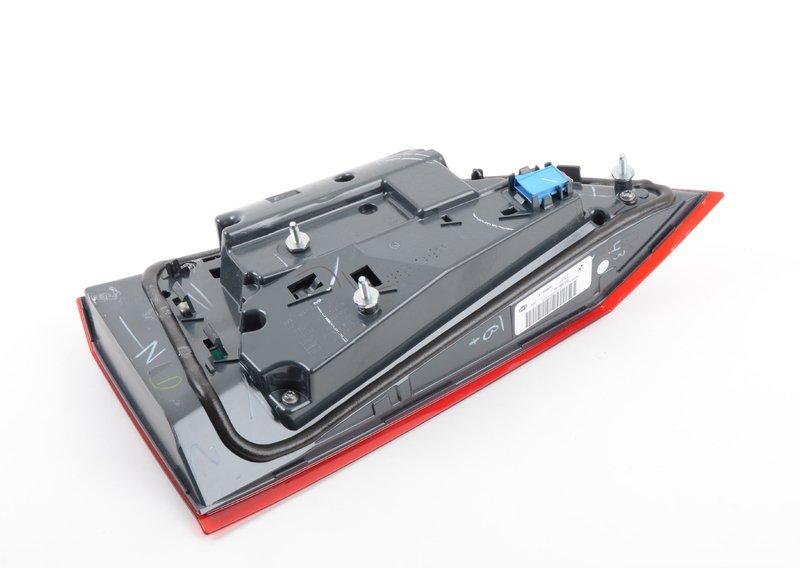 Блок задних фонарей на багажной двери Л