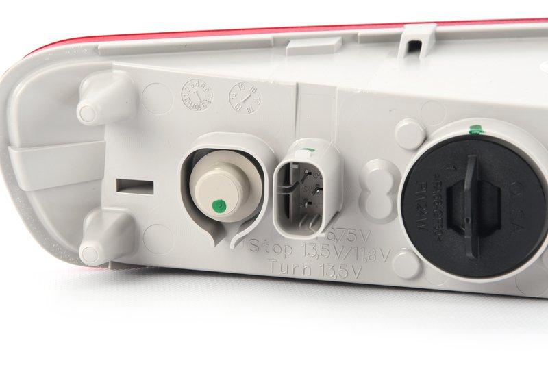 Блок задних фонарей в бампере П