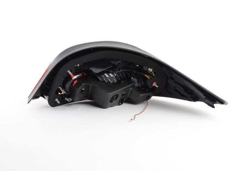 Блок задних фонарей Л, указ.повор.белый