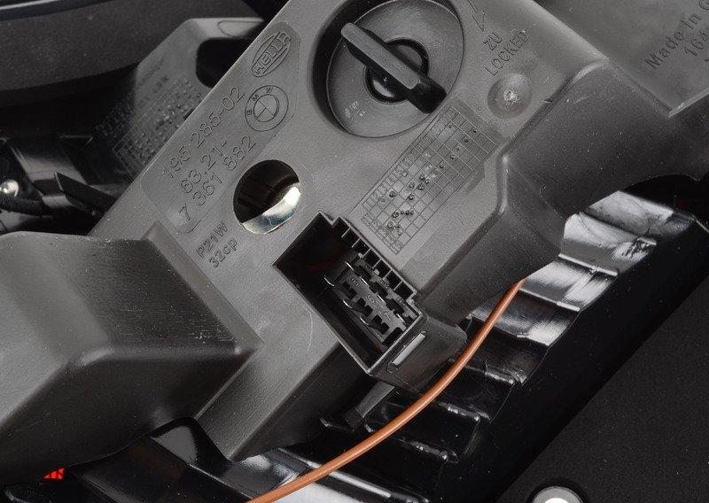 Блок задн.фонарей П, указат.повор.белый