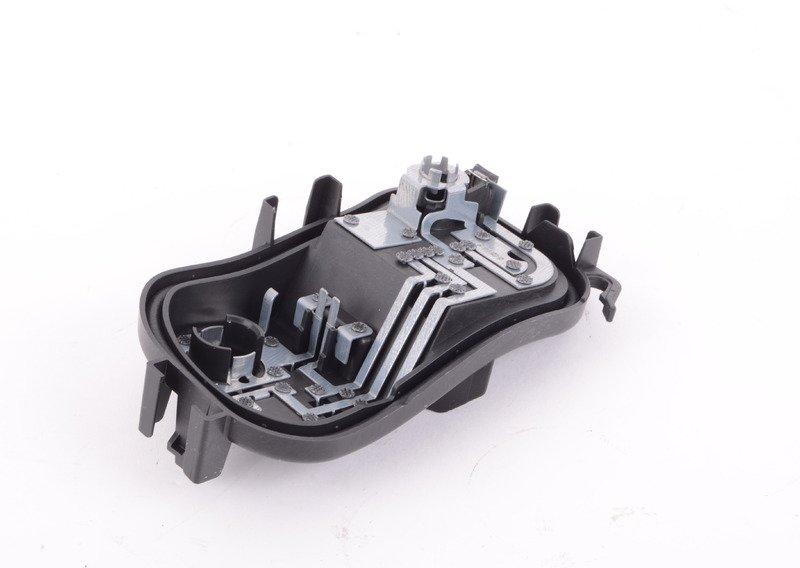 Держ.лампы в блоке зад.фон.в крыле Л