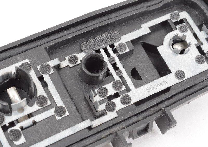 Держ.лампы в блоке зад.фон.в крыле П