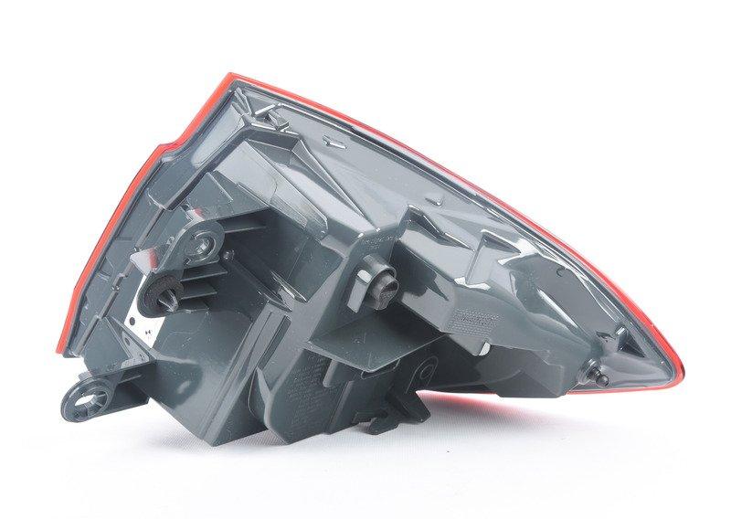 Блок задних фонарей на крыле Л