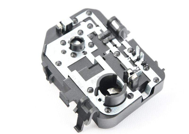 Держ.лампы в блоке зад.фон.в кр.багажн.П