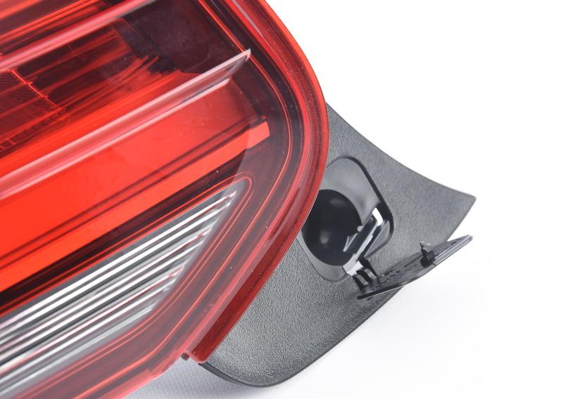 Задний Фсветодиодный фонарь Левый F87