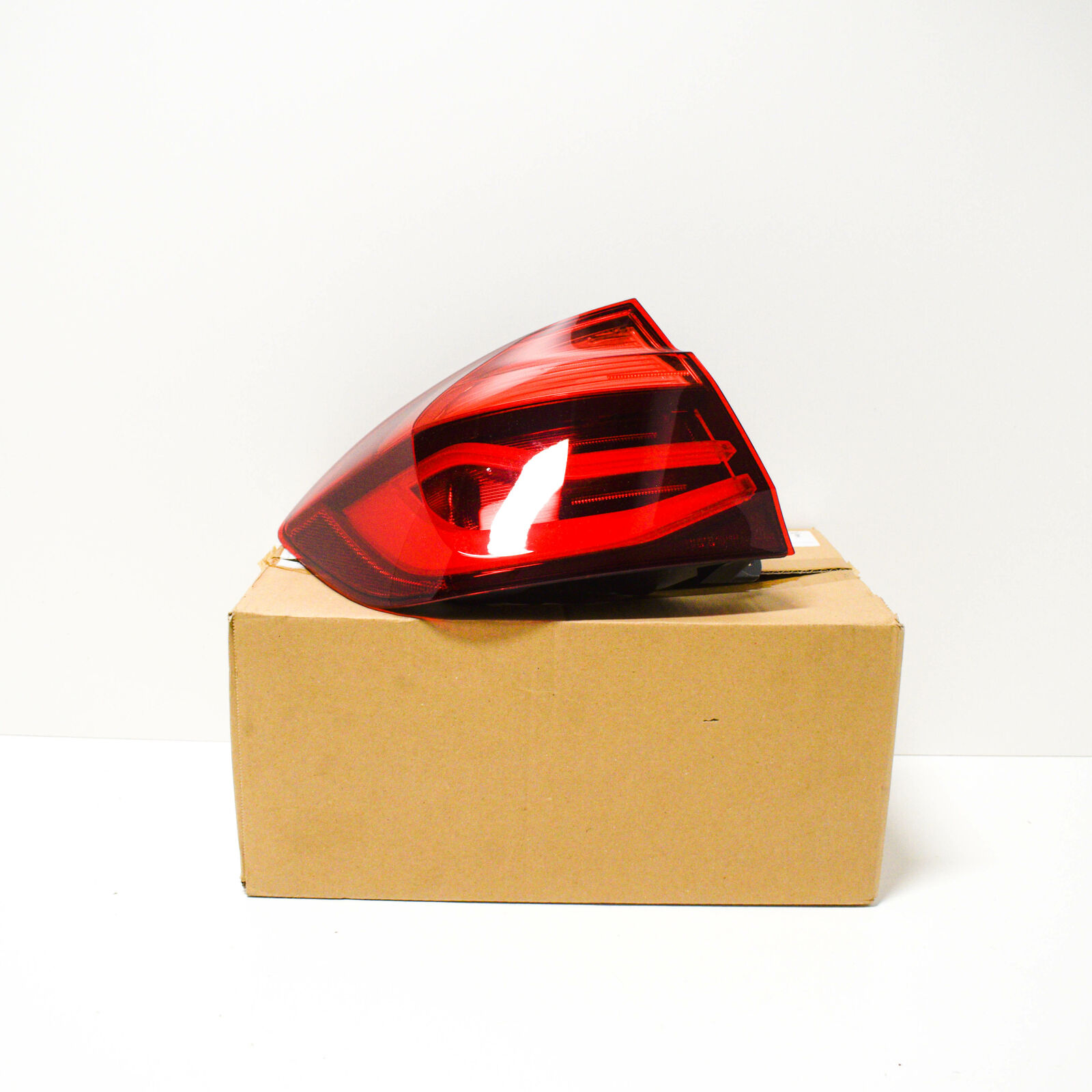 Блок задних фонарей на крыле Л F30 LCI F35 LCI M3 LCI