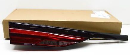 F44 фонарь левый внутренний