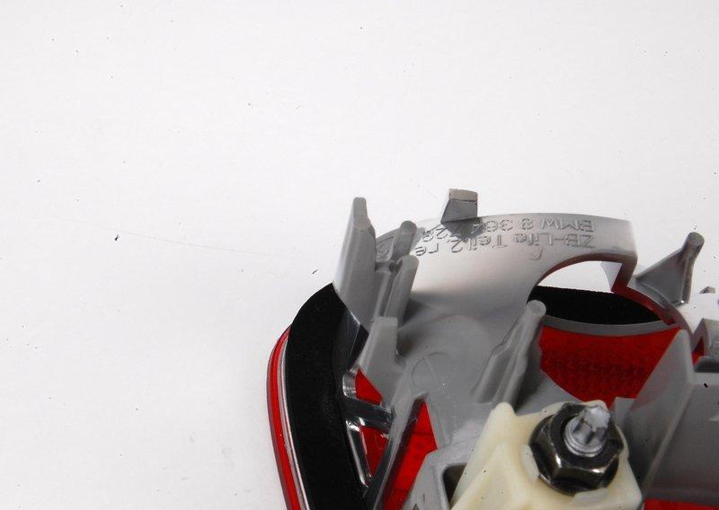 Блок задних фонарей на багажной двери П