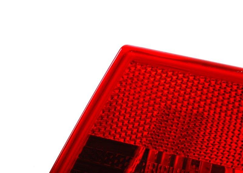 Блок задних фонарей на багажной двери П