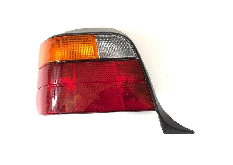 Блок задних фонарей Л