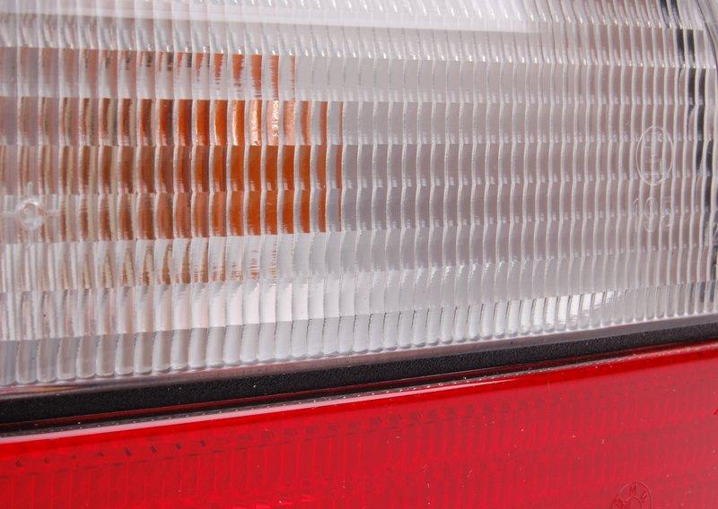 Блок задних фонарей Л, указ.повор.белый