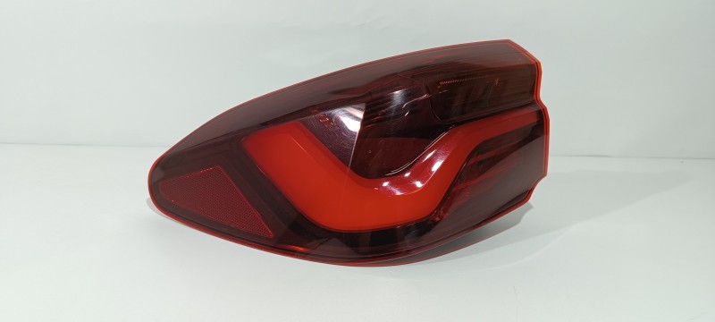 F39 фонарь левый внешний c 02.2020