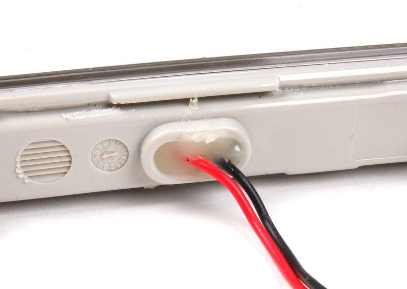 Третий фонарь стоп-сигнала белый