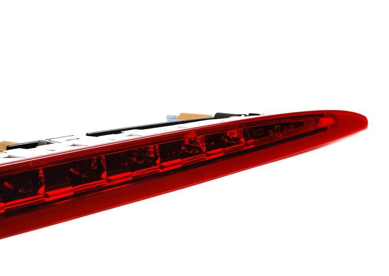 Третий фонарь стоп-сигнала