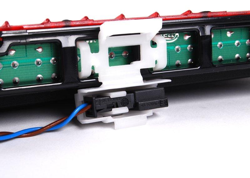 Третий фонарь стоп-сигнала