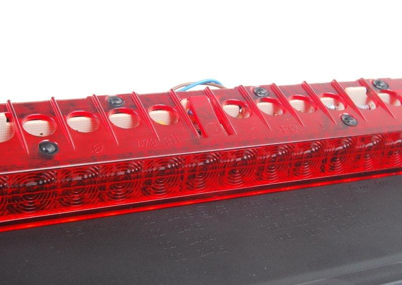 Третий фонарь стоп-сигнала